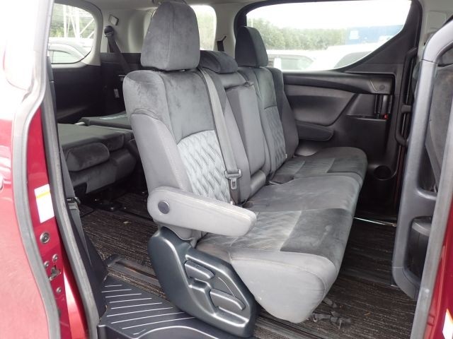 TOYOTA ALPHARD 2019/4