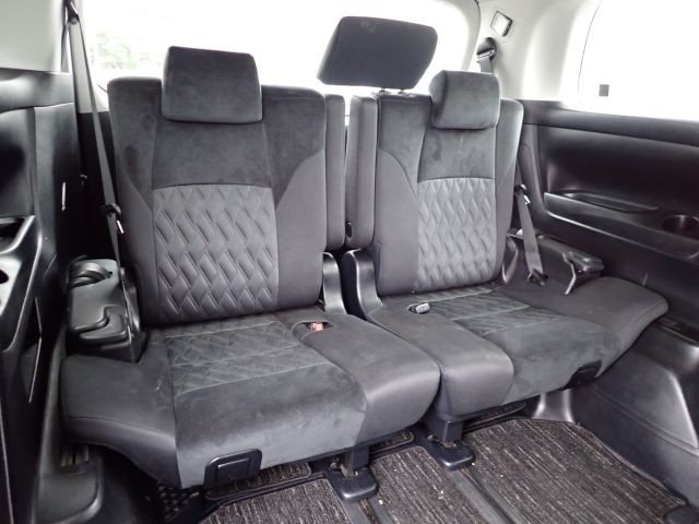 TOYOTA ALPHARD 2019/4
