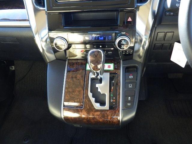 TOYOTA VELLFIRE 2019/7