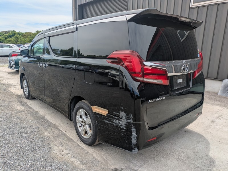 TOYOTA ALPHARD 2019/8