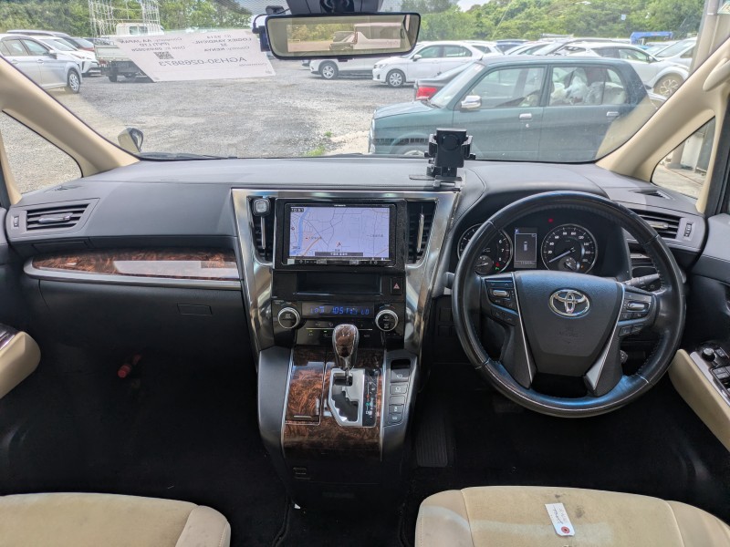 TOYOTA ALPHARD 2019/8