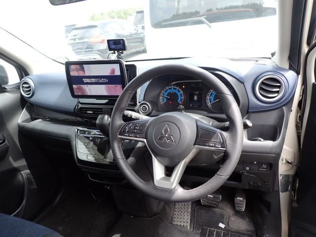 MITSUBISHI EK CROSS 2019/8