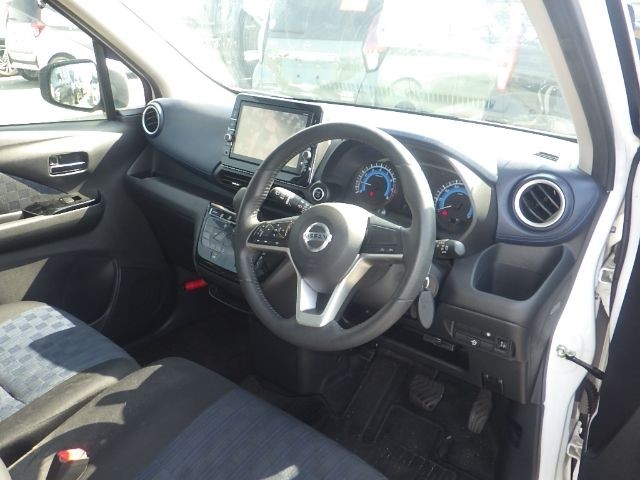 NISSAN DAYZ 2020/1