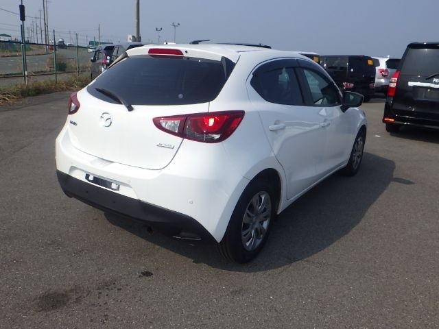 MAZDA DEMIO 2019/3
