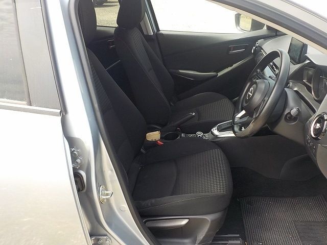 MAZDA DEMIO 2019/3