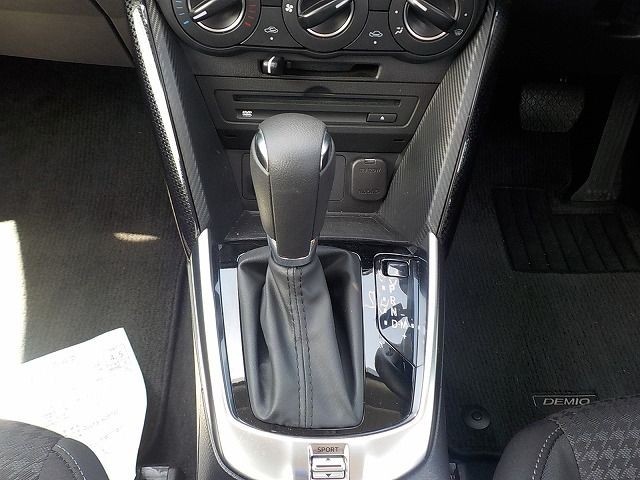 MAZDA DEMIO 2019/5