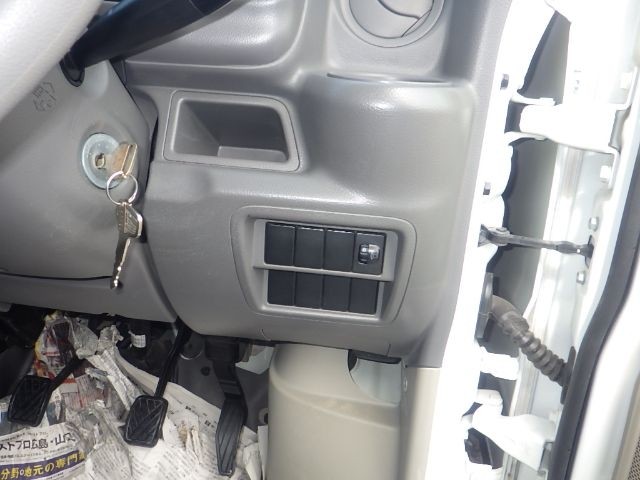 MITSUBISHI MINICAB VAN 2019/9