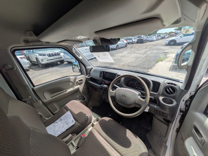 MITSUBISHI MINICAB VAN 2020/5