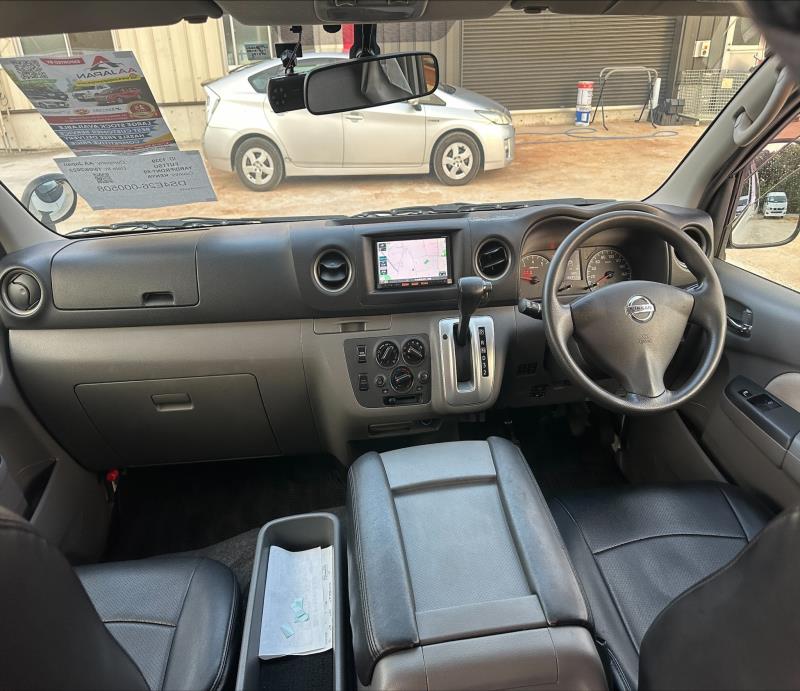 NISSAN NV350 CARAVAN 2017/6