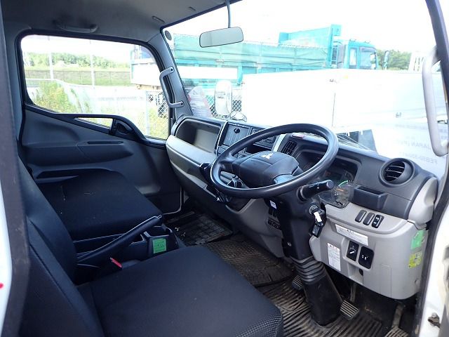 MITSUBISHI CANTER 2016/10