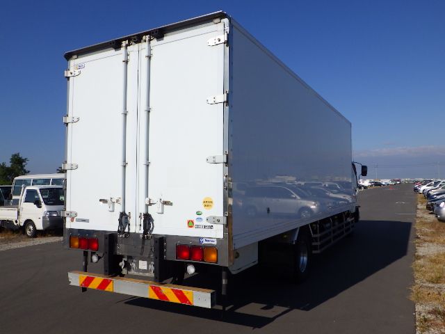 MITSUBISHI FIGHTER 2016/6