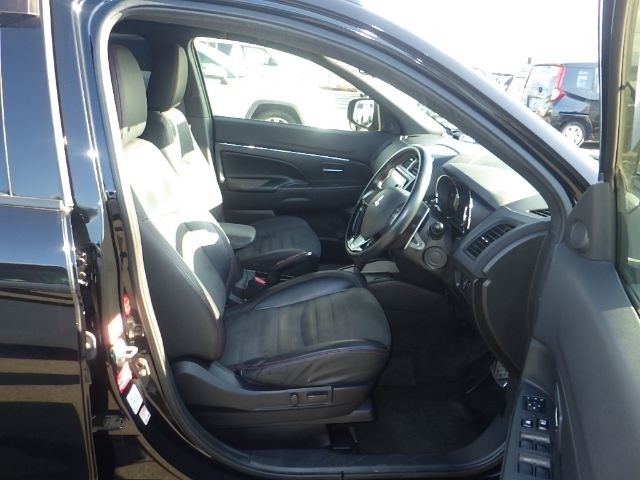 MITSUBISHI RVR 2020/6