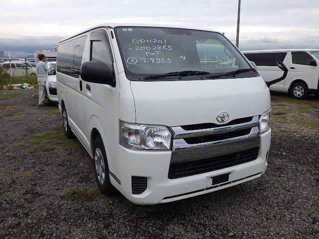 TOYOTA HIACE 2018/9