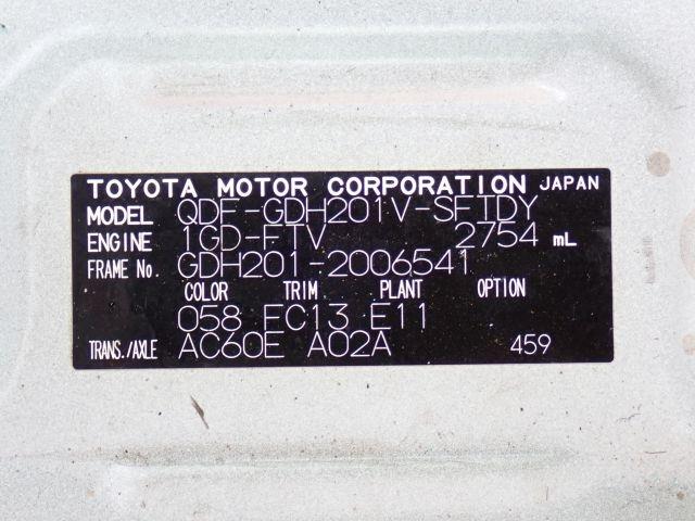 TOYOTA HIACE 2019/6