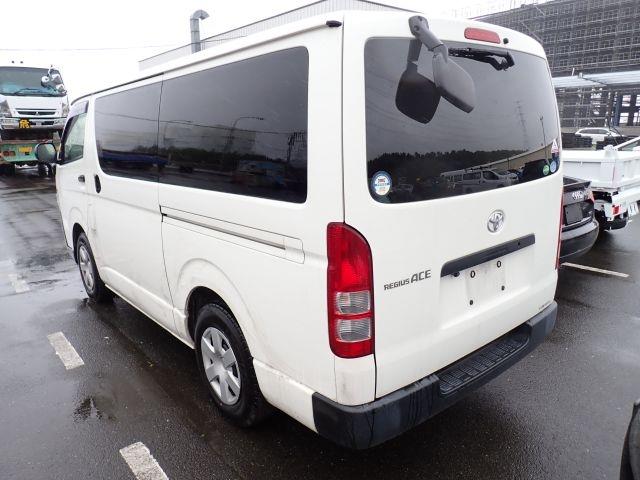 TOYOTA HIACE 2019/6