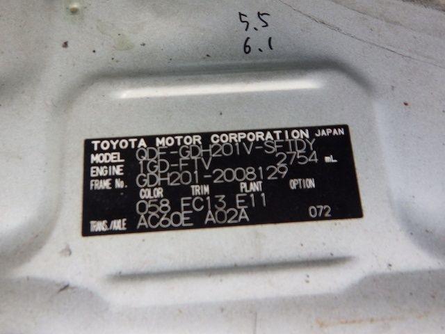 TOYOTA HIACE 2019/10