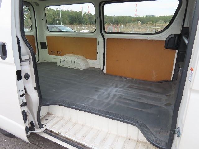 TOYOTA HIACE 2019/11