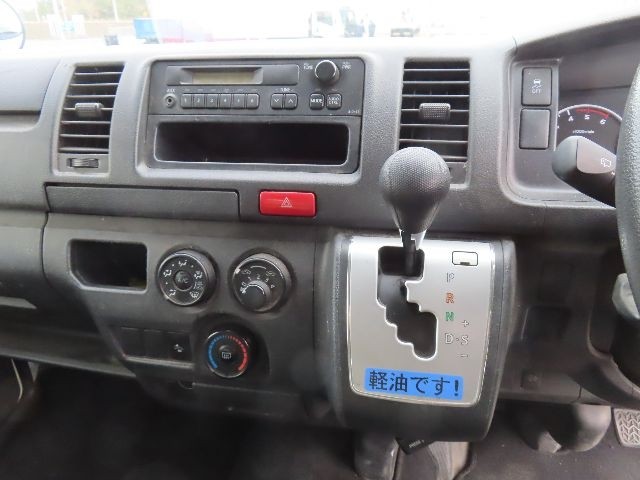 TOYOTA HIACE 2019/11