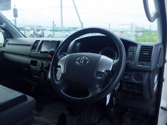 TOYOTA HIACE 2018/6