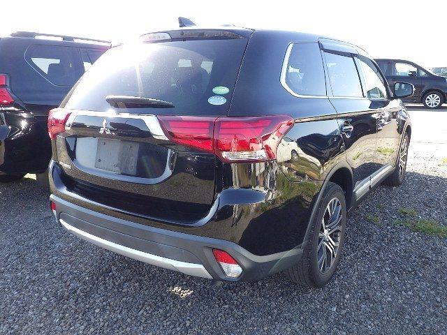 MITSUBISHI OUTLANDER 2018/3