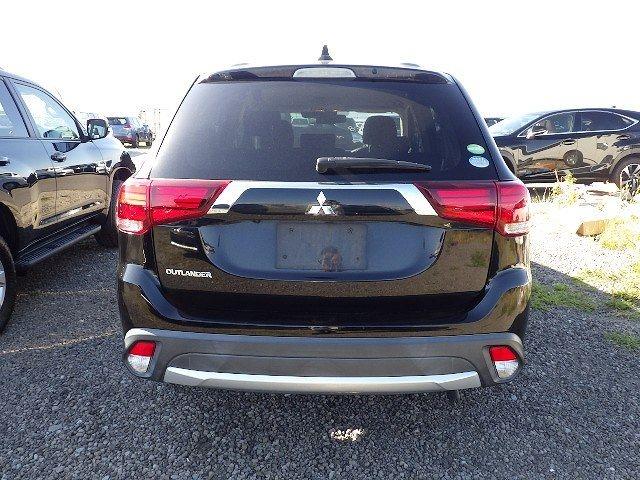 MITSUBISHI OUTLANDER 2018/3