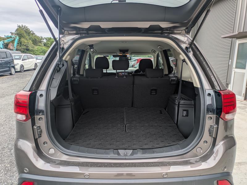 MITSUBISHI OUTLANDER 2019/3