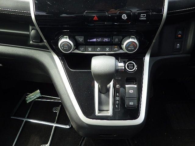 NISSAN SERENA 2018/3