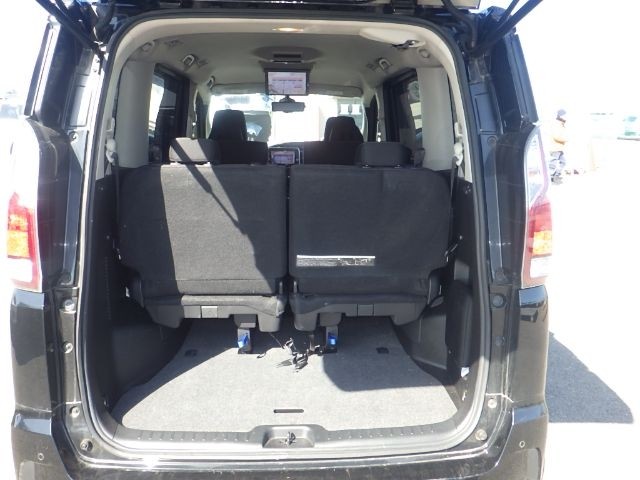NISSAN SERENA 2019/3