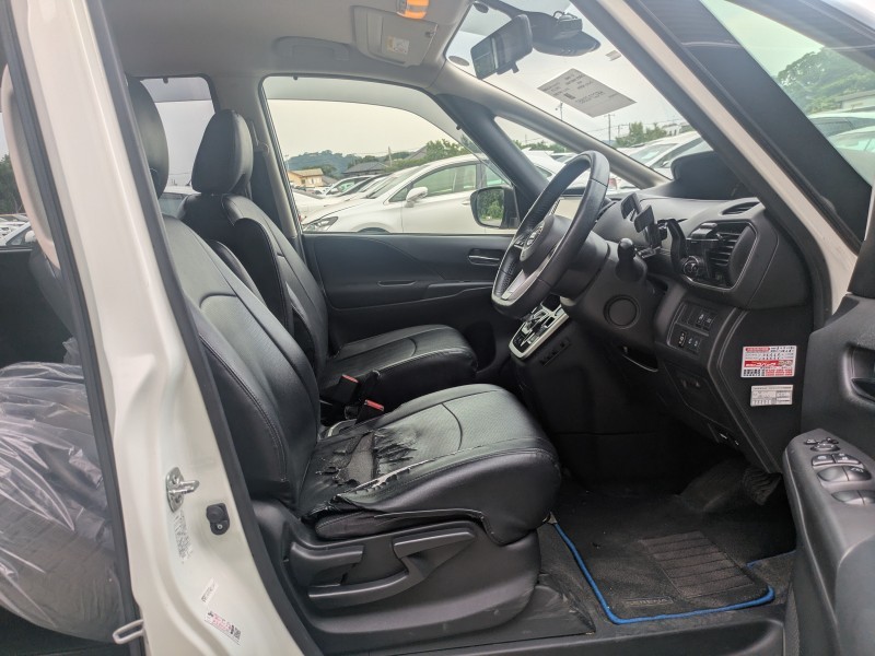 NISSAN SERENA 2019/2