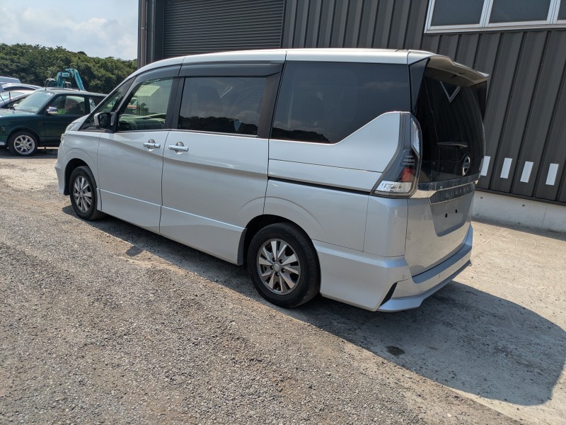 NISSAN SERENA 2019/4
