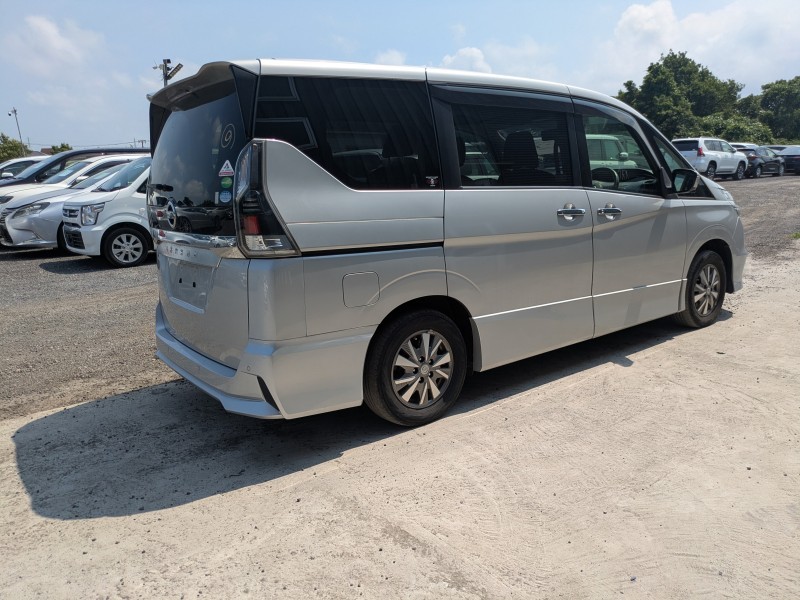 NISSAN SERENA 2019/4