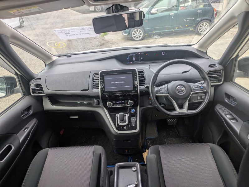 NISSAN SERENA 2019/5