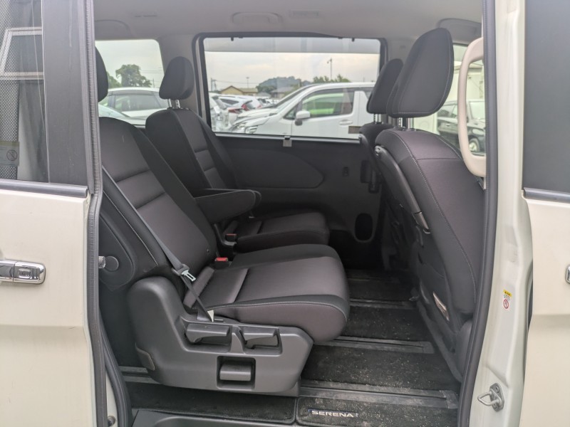 NISSAN SERENA 2019/5