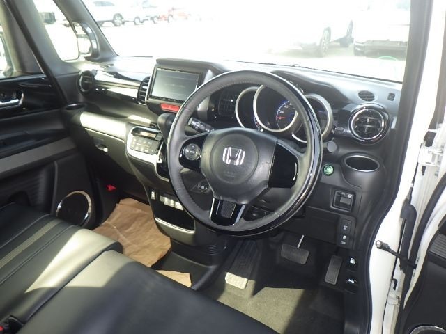 HONDA N BOX 2019/7