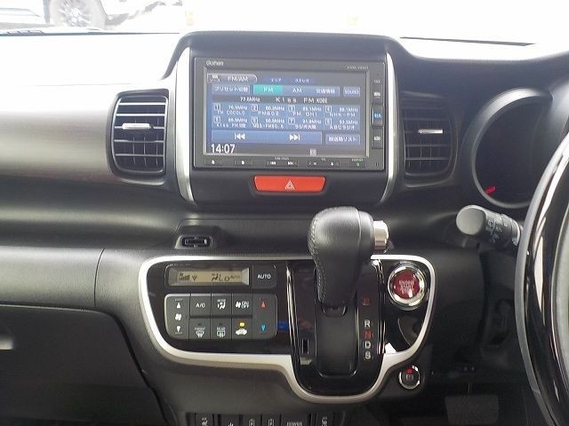 HONDA N BOX 2019/6