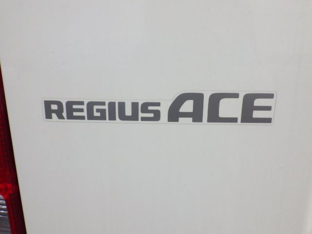 TOYOTA REGIUSACE 2015/2