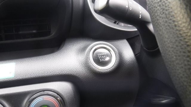 TOYOTA YARIS 2020/7