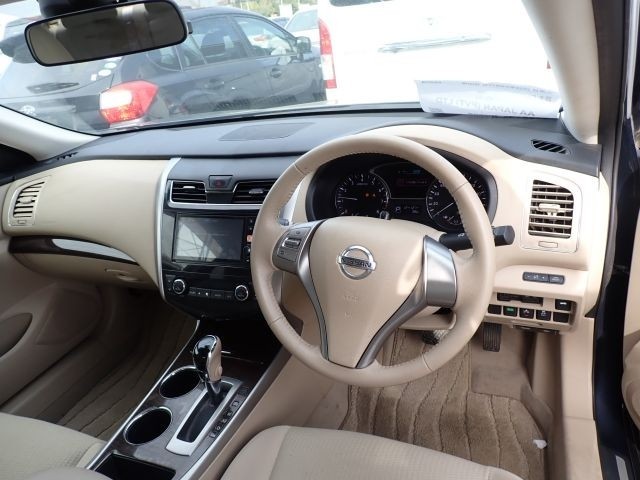 NISSAN TEANA 2019/4