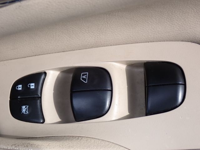 NISSAN TEANA 2019/4