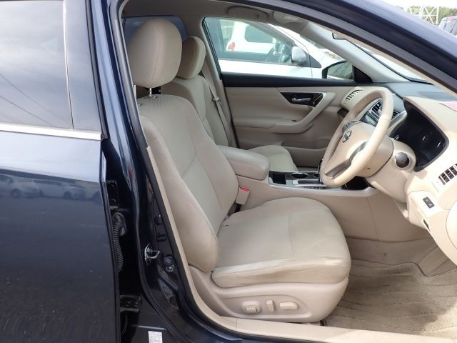 NISSAN TEANA 2019/4