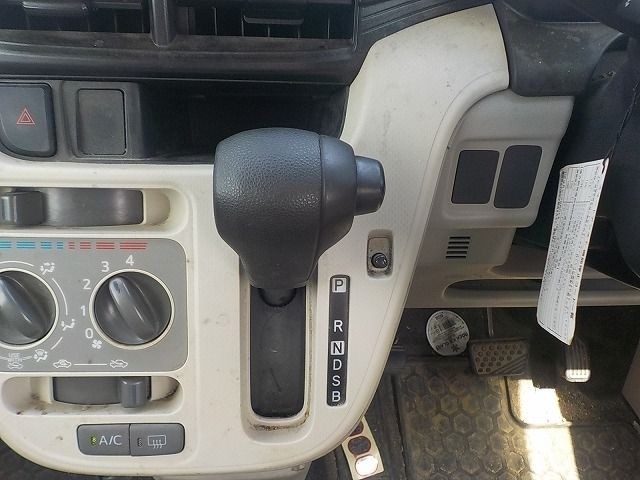 DAIHATSU MOVE 2019/5