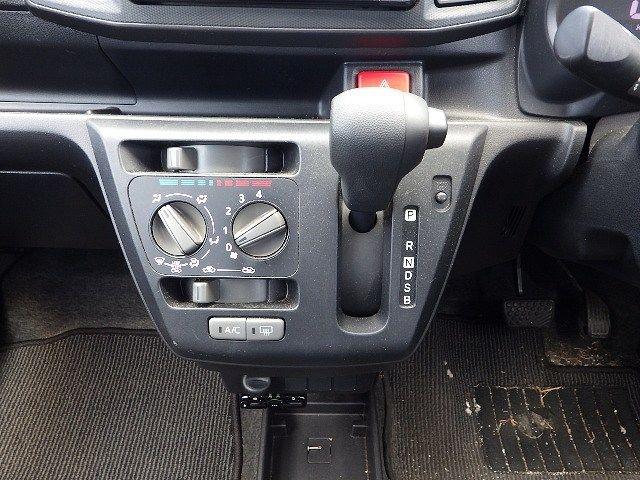 TOYOTA PIXIS EPOCH 2018/4