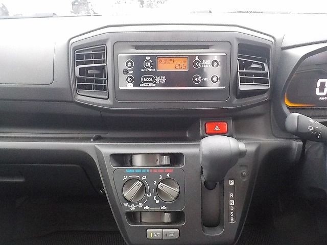 TOYOTA PIXIS EPOCH 2019/1