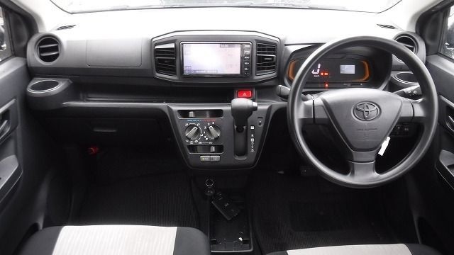 TOYOTA PIXIS EPOCH 2019/3