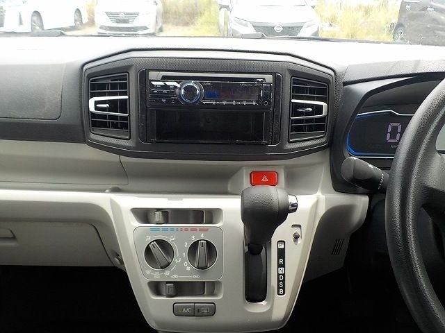 TOYOTA PIXIS EPOCH 2019/4
