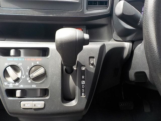 TOYOTA PIXIS EPOCH 2019/7