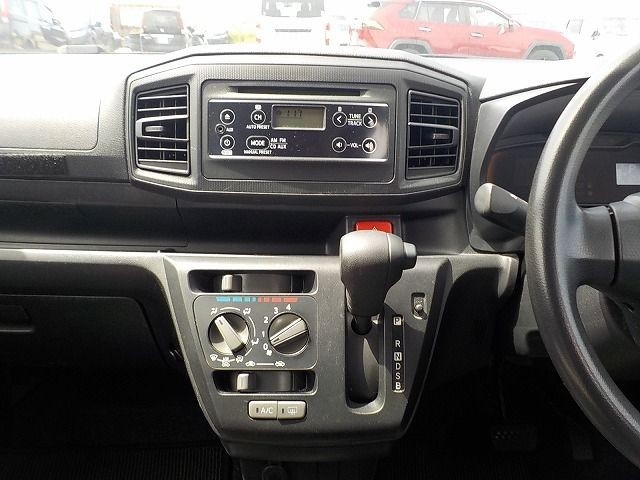 TOYOTA PIXIS EPOCH 2019/7