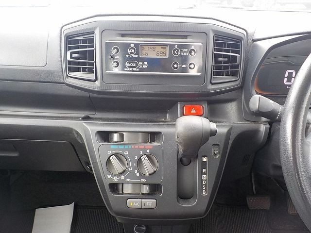 DAIHATSU MIRA E:S 2019/4