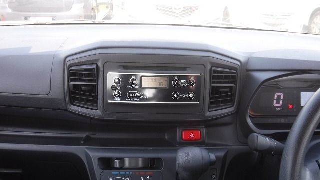 DAIHATSU MIRA E:S 2019/3