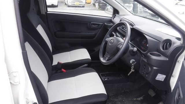 DAIHATSU MIRA E:S 2019/4